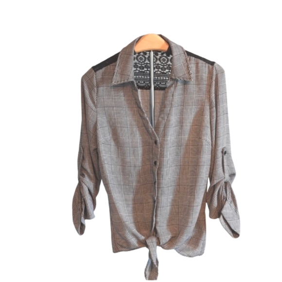 Suzy Shier XS Button-Down Top with Front Tie & Lace Back Excellent Condition - Picture 1 of 9